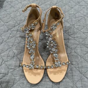 Wedge sandal with crystal detail